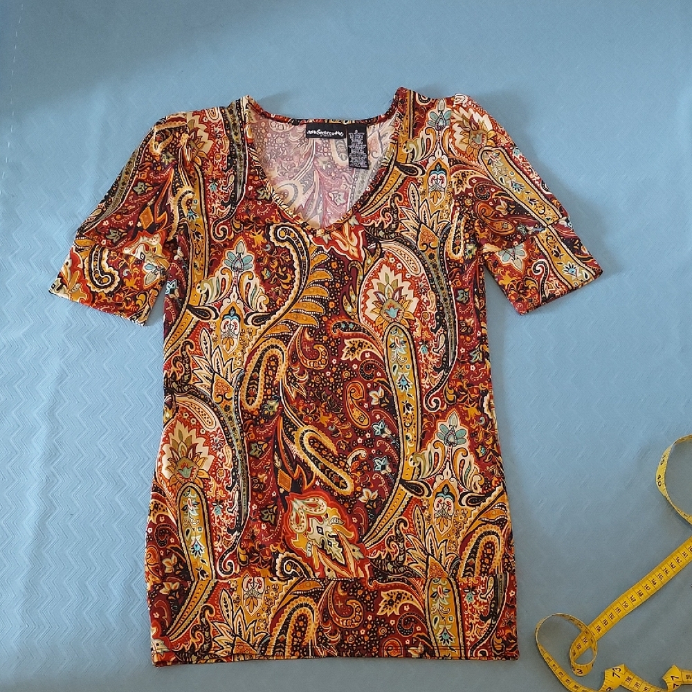 Sixteen Stretch Paisley Top